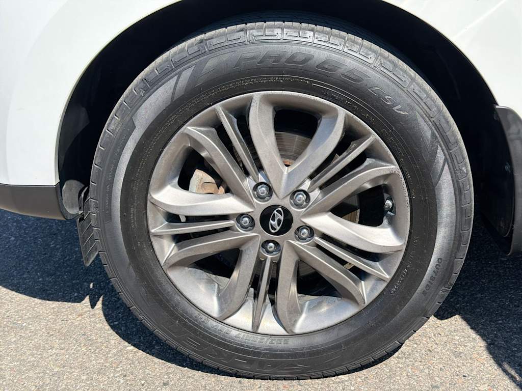 Thumbnail: 2015 Hyundai Tucson - 8
