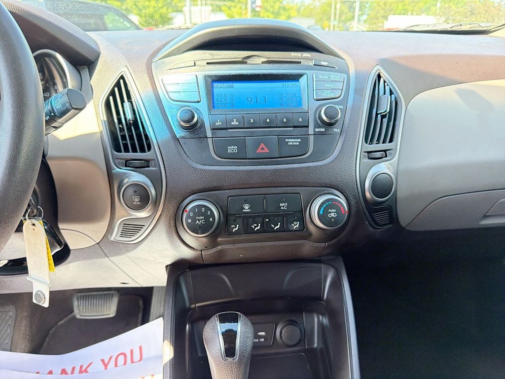 Thumbnail: 2015 Hyundai Tucson - 13