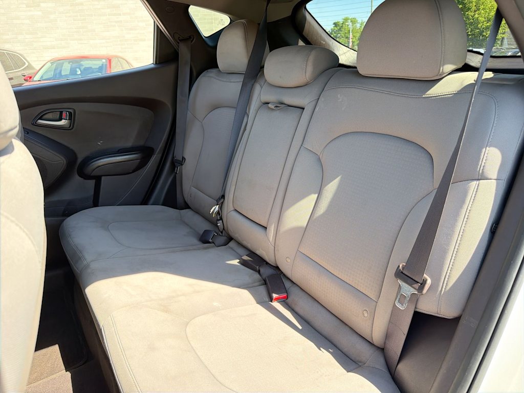 Thumbnail: 2015 Hyundai Tucson - 26
