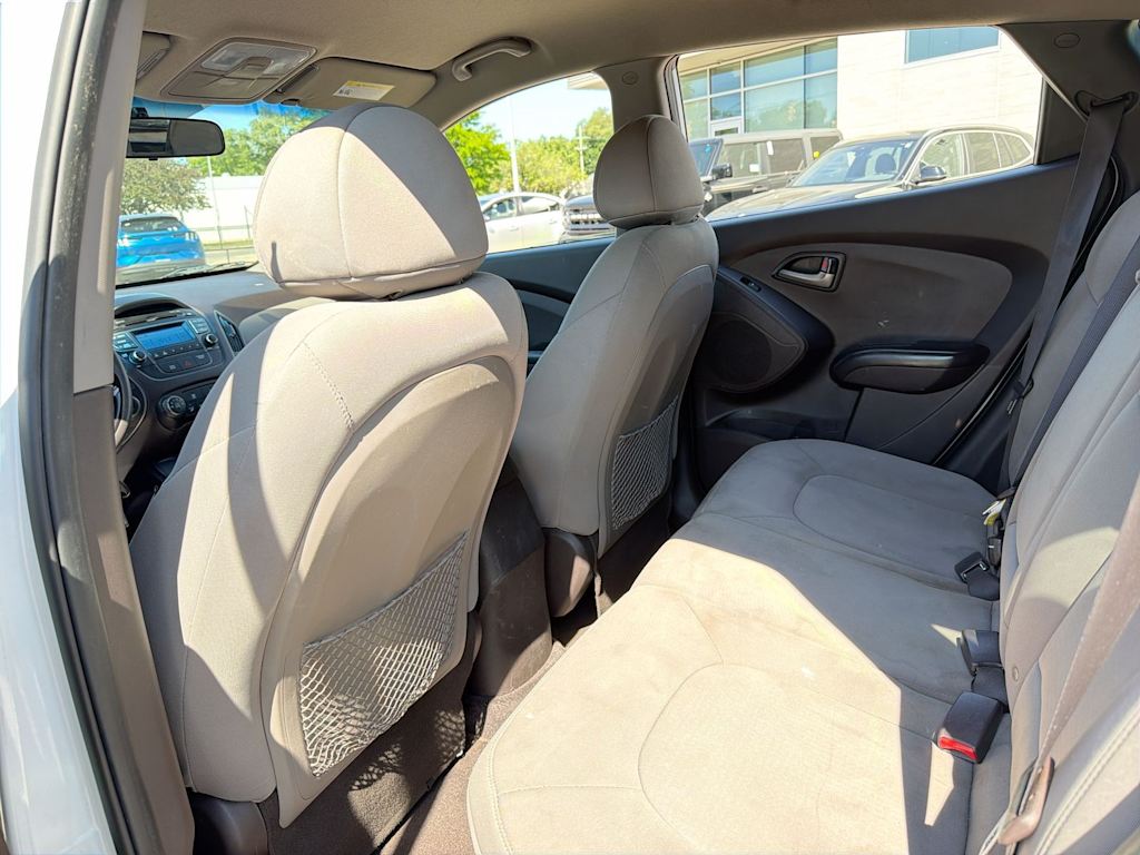 Thumbnail: 2015 Hyundai Tucson - 12