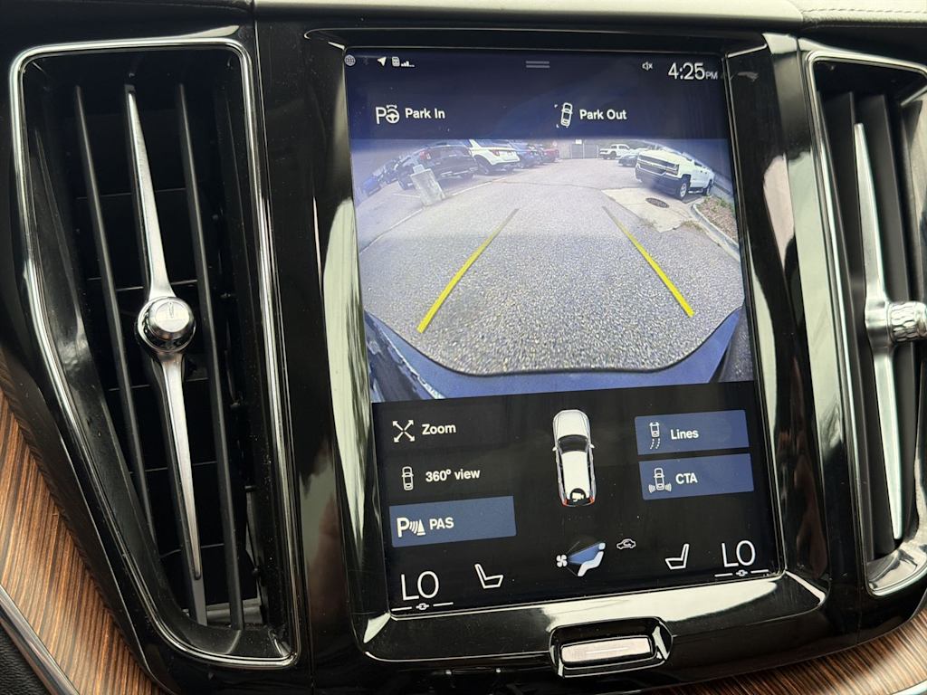 Thumbnail: 2019 Volvo XC60 - 35