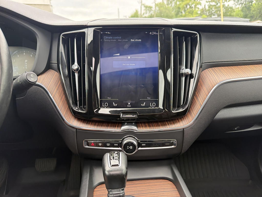 Thumbnail: 2019 Volvo XC60 - 33