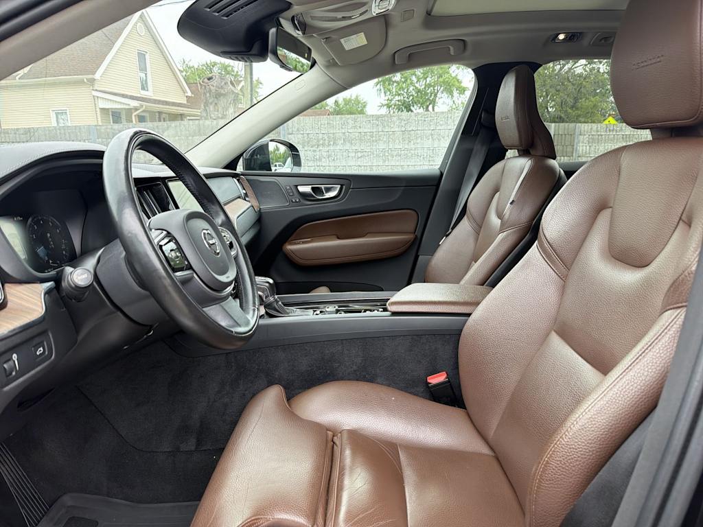 Thumbnail: 2019 Volvo XC60 - 9