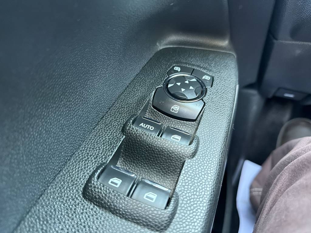 Thumbnail: 2021 Ford EcoSport - 30