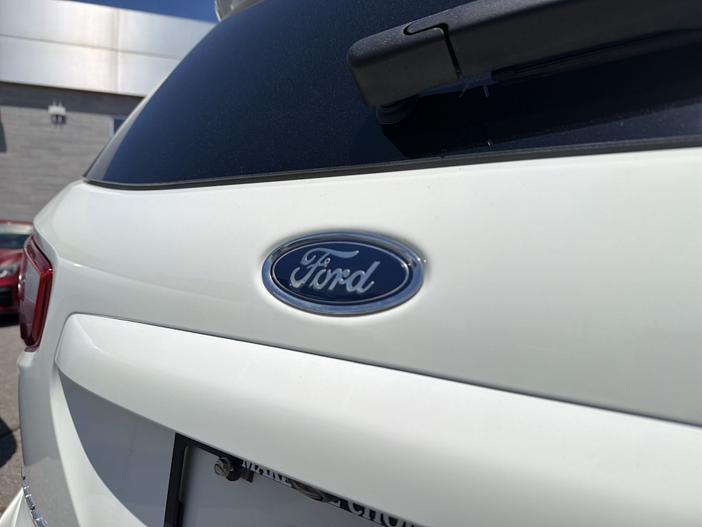 Thumbnail: 2021 Ford EcoSport - 23