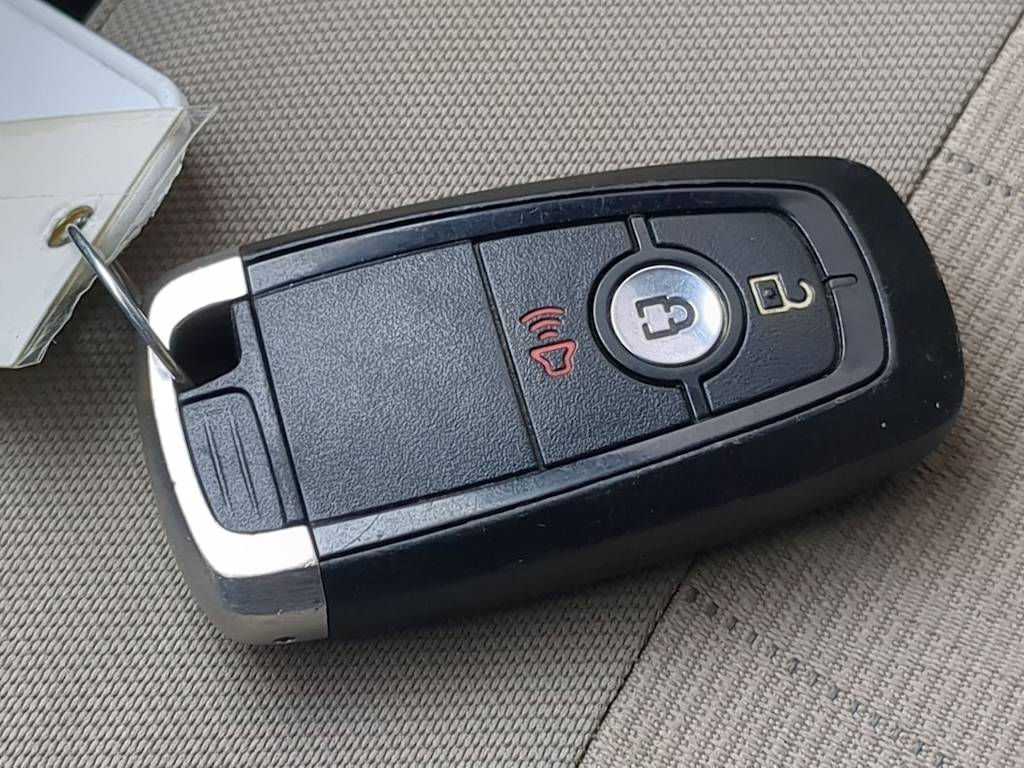 Thumbnail: 2019 Ford EcoSport - 18