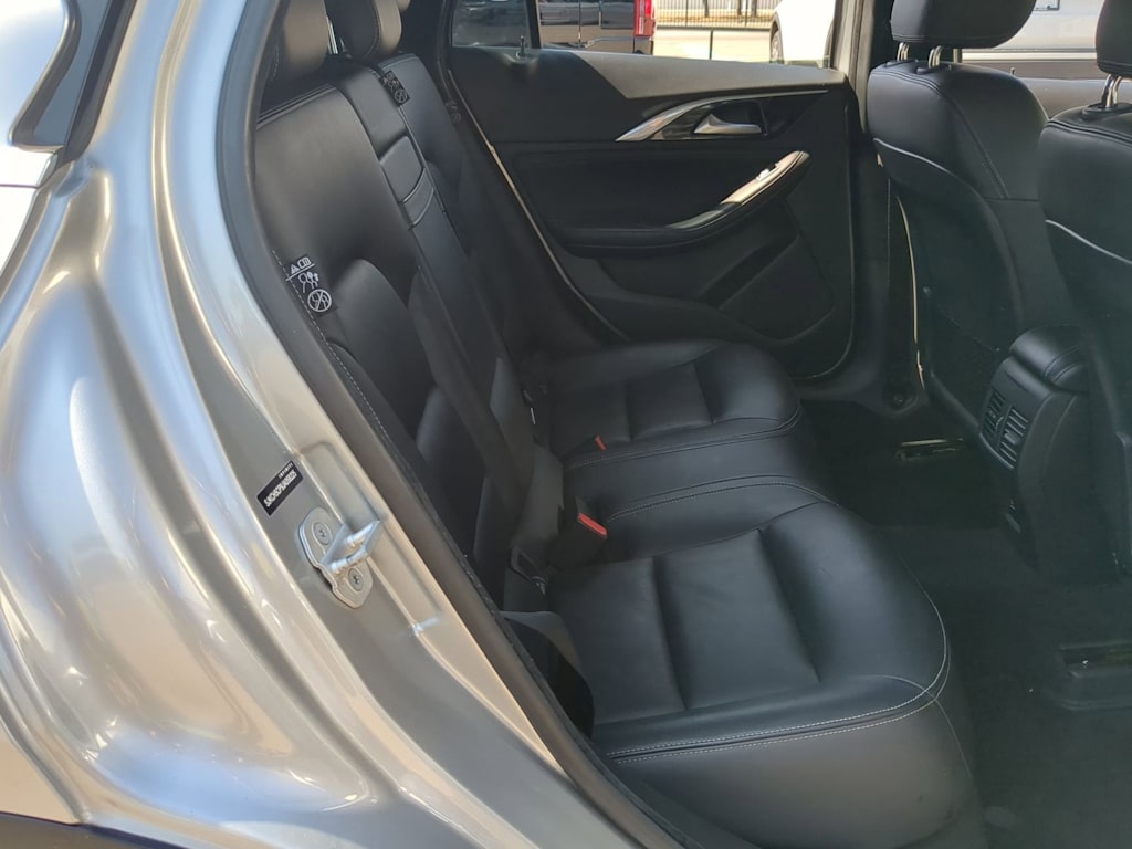 Thumbnail: 2018 INFINITI QX30 - 28