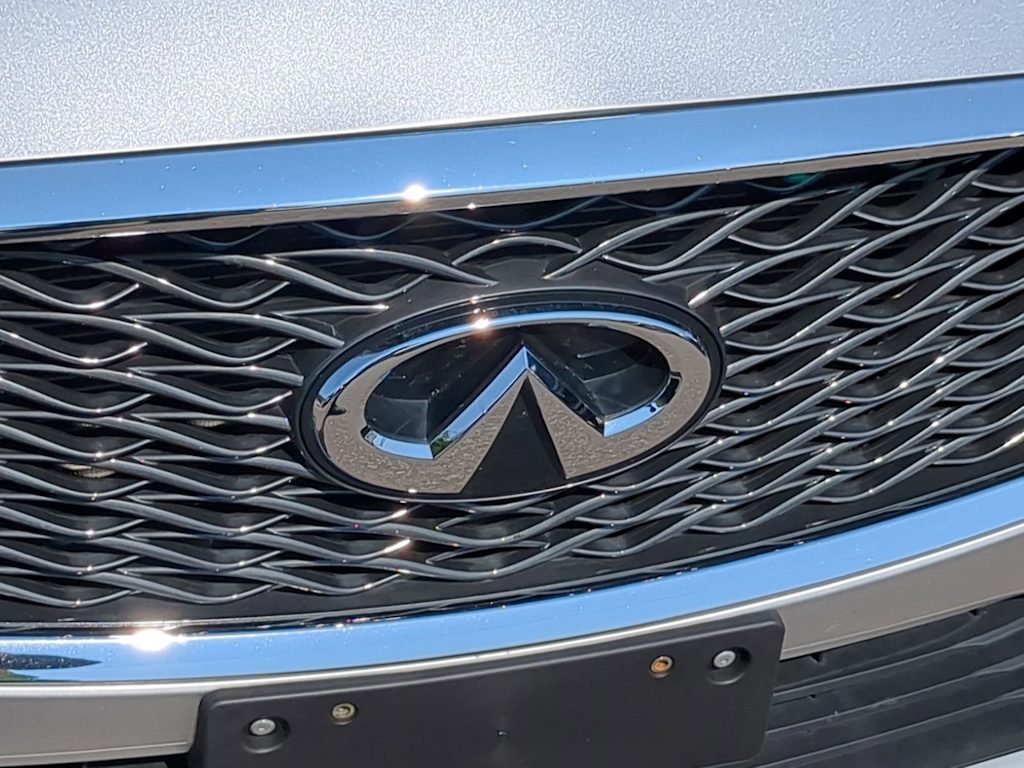 Thumbnail: 2018 INFINITI QX30 - 25