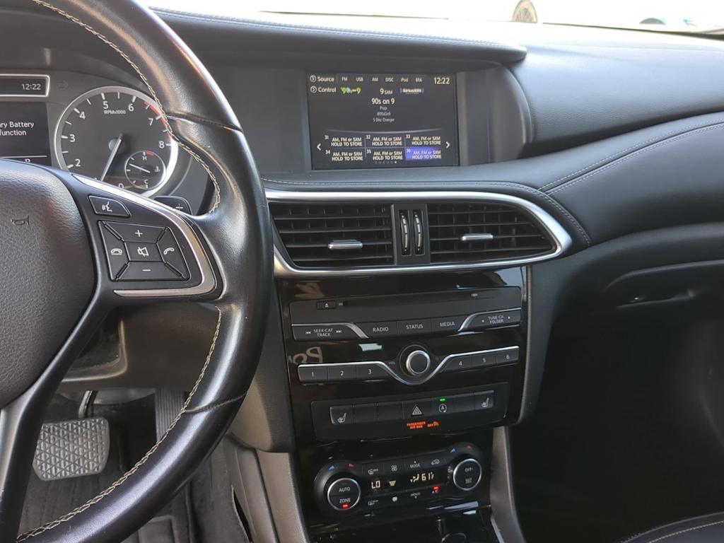 Thumbnail: 2018 INFINITI QX30 - 14