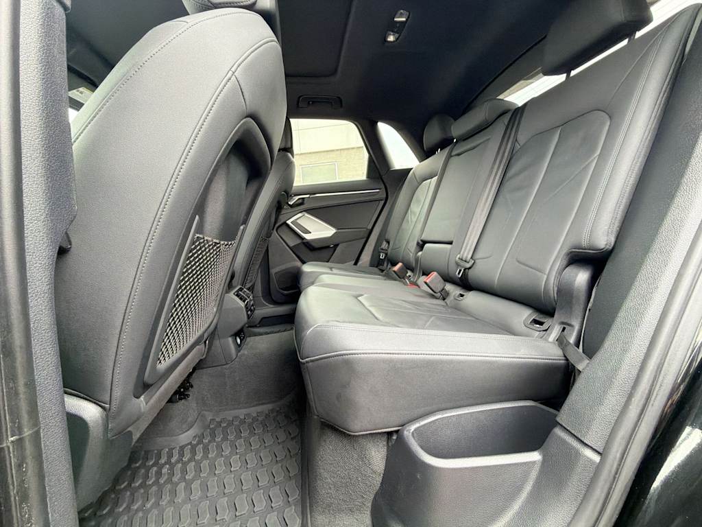 Thumbnail: 2021 Audi Q3 - 25