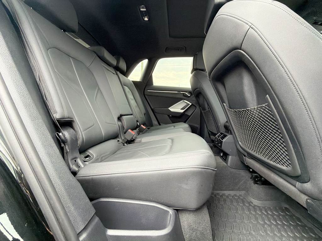 Thumbnail: 2021 Audi Q3 - 26