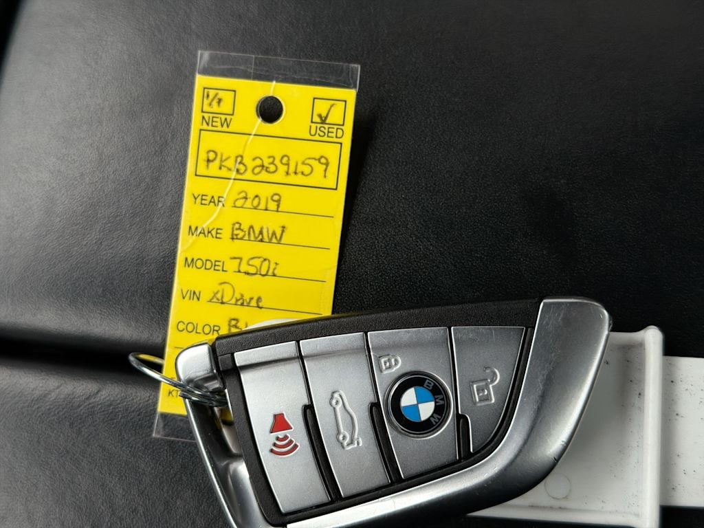Thumbnail: 2019 BMW 7 Series - 15