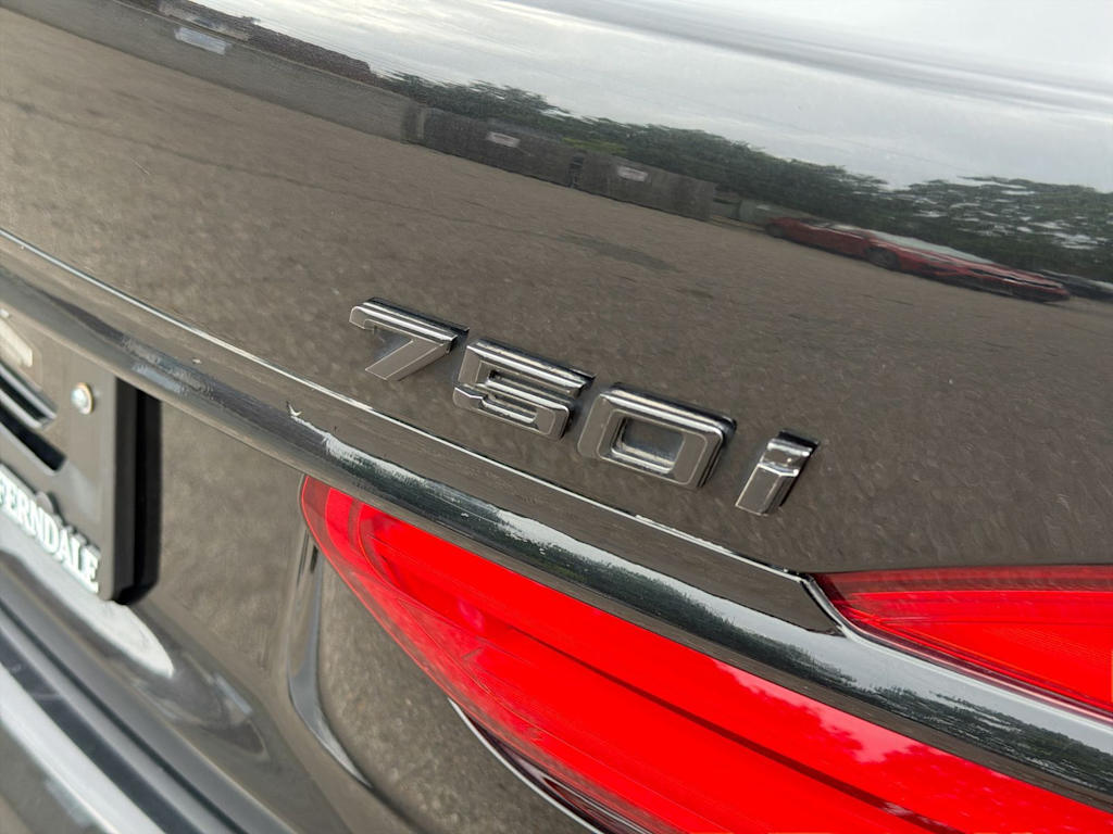 Thumbnail: 2019 BMW 7 Series - 23