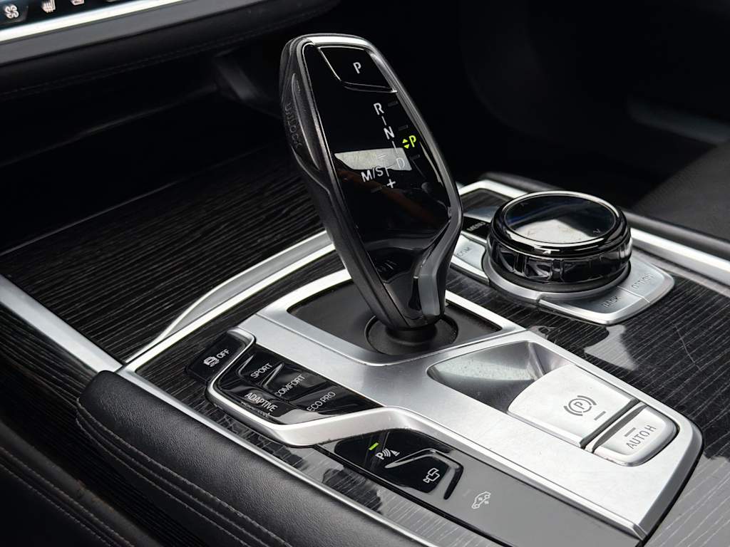 Thumbnail: 2019 BMW 7 Series - 13