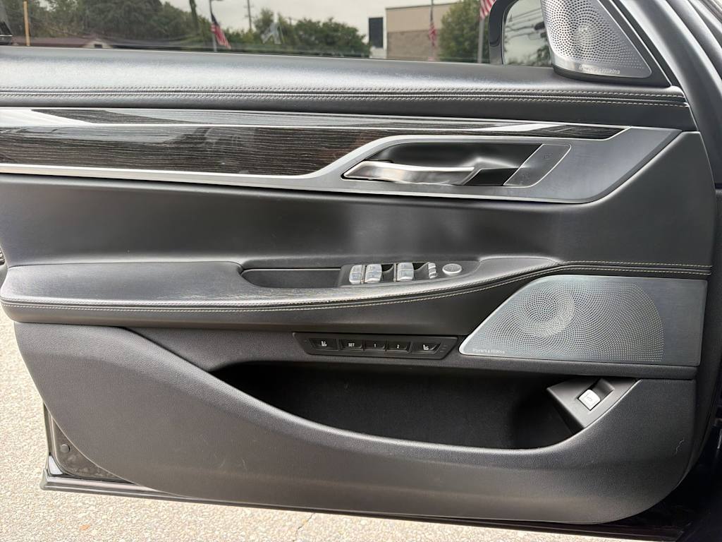 Thumbnail: 2019 BMW 7 Series - 34