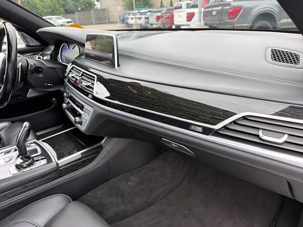 Thumbnail: 2019 BMW 7 Series - 2