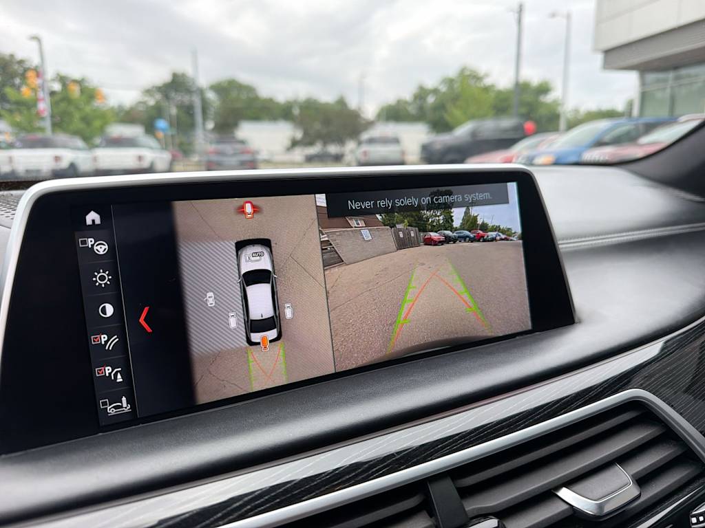 Thumbnail: 2019 BMW 7 Series - 33