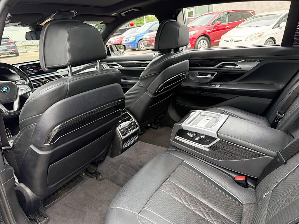Thumbnail: 2019 BMW 7 Series - 11