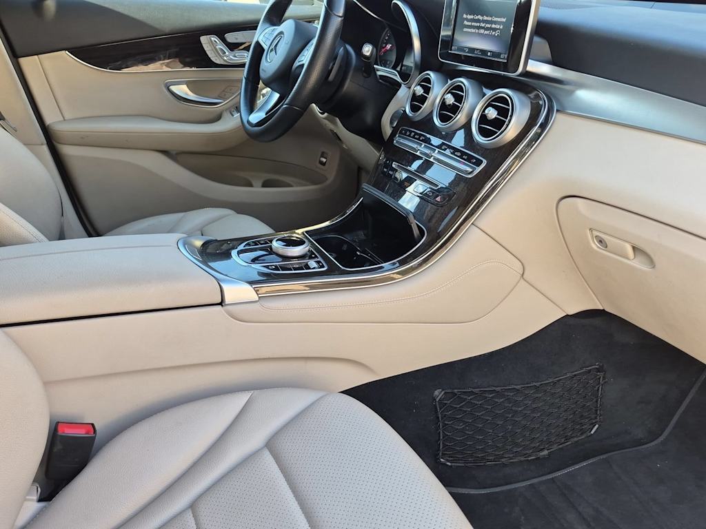 Thumbnail: 2018 Mercedes-Benz GLC - 8