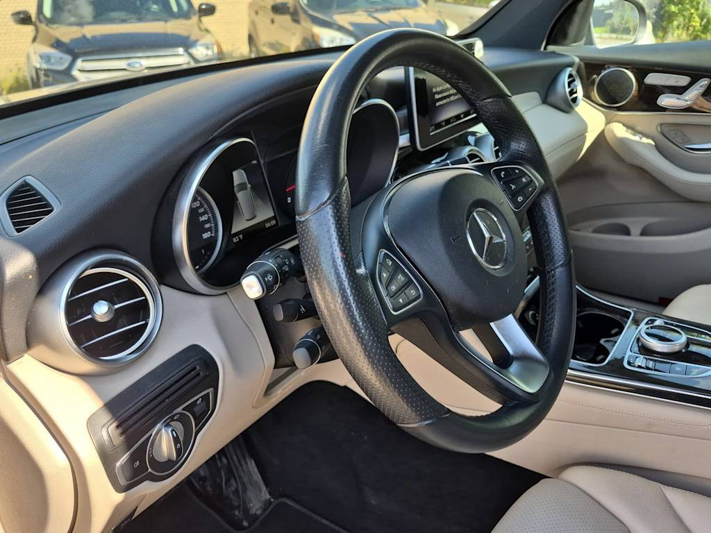 Thumbnail: 2018 Mercedes-Benz GLC - 2