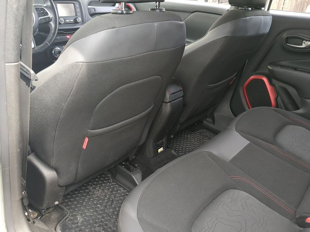 Thumbnail: 2016 Jeep Renegade - 12