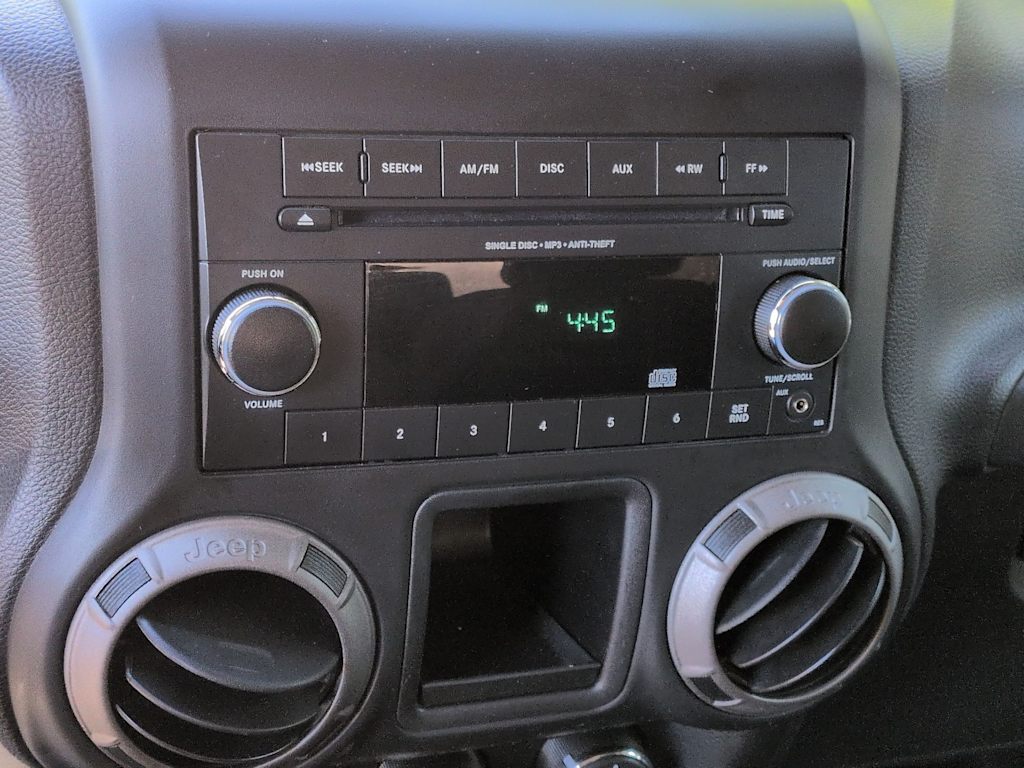 Thumbnail: 2014 Jeep Wrangler - 26