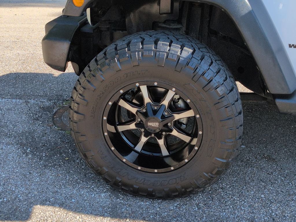 Thumbnail: 2014 Jeep Wrangler - 8