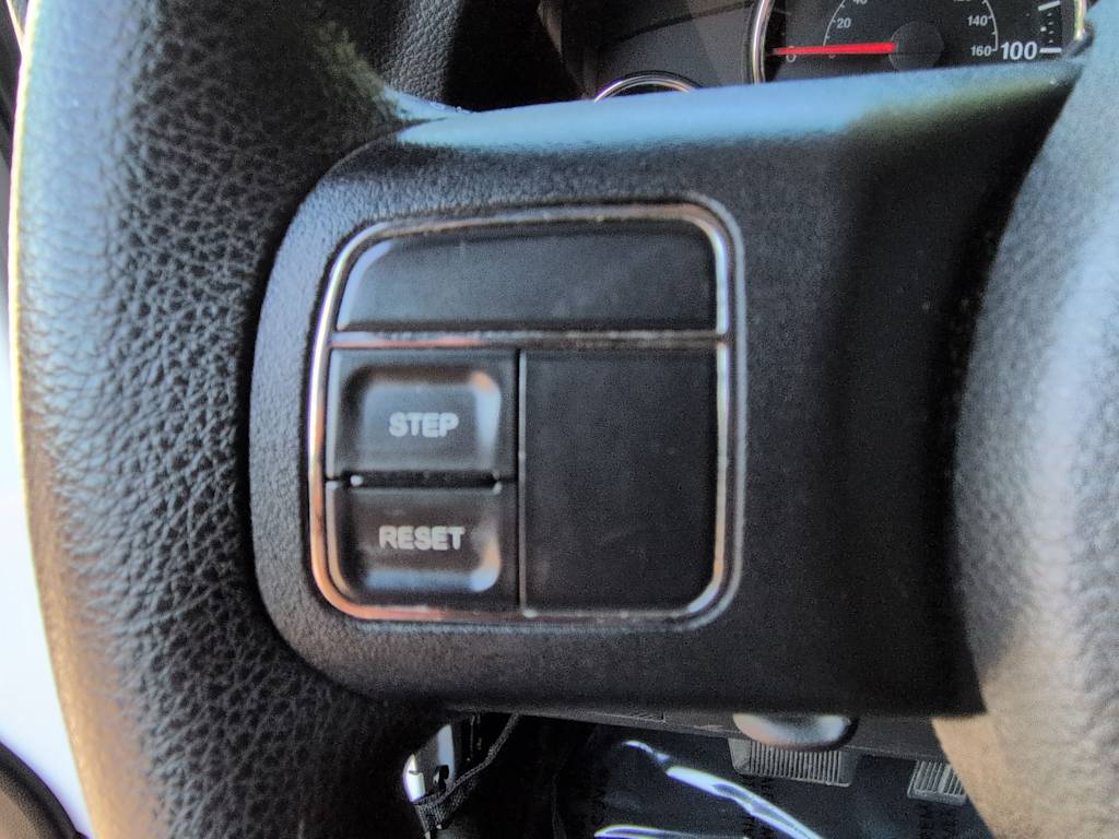 Thumbnail: 2014 Jeep Wrangler - 22