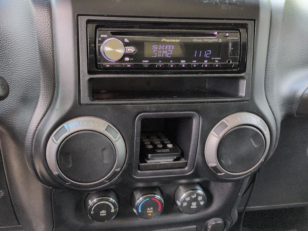 Thumbnail: 2012 Jeep Wrangler - 26