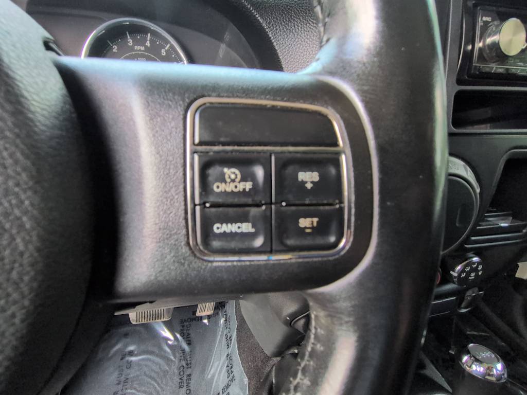 Thumbnail: 2012 Jeep Wrangler - 23