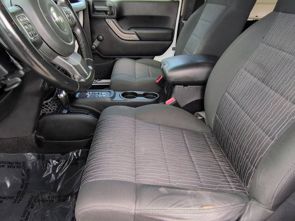 Thumbnail: 2012 Jeep Wrangler - 9