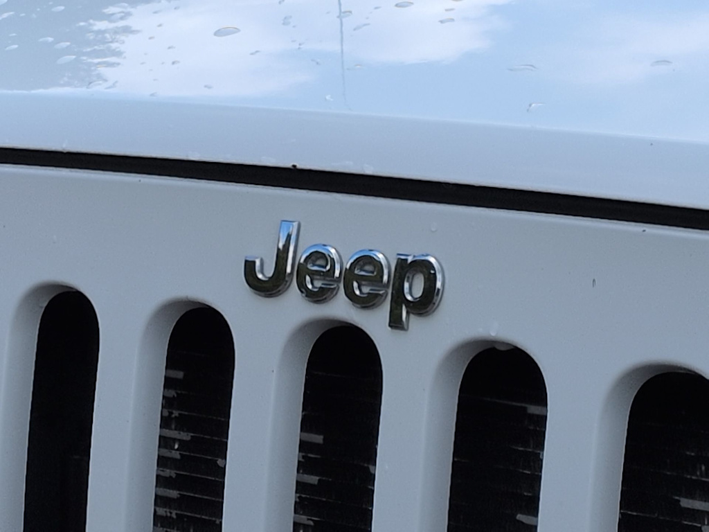 Thumbnail: 2012 Jeep Wrangler - 6
