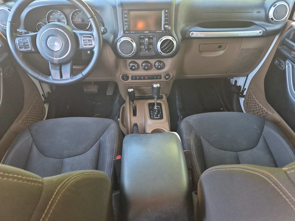 Thumbnail: 2015 Jeep Wrangler - 9