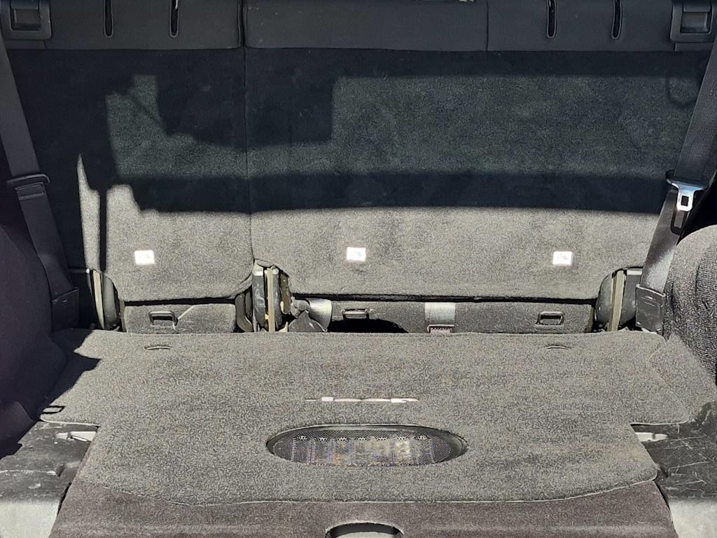 Thumbnail: 2015 Jeep Wrangler - 17
