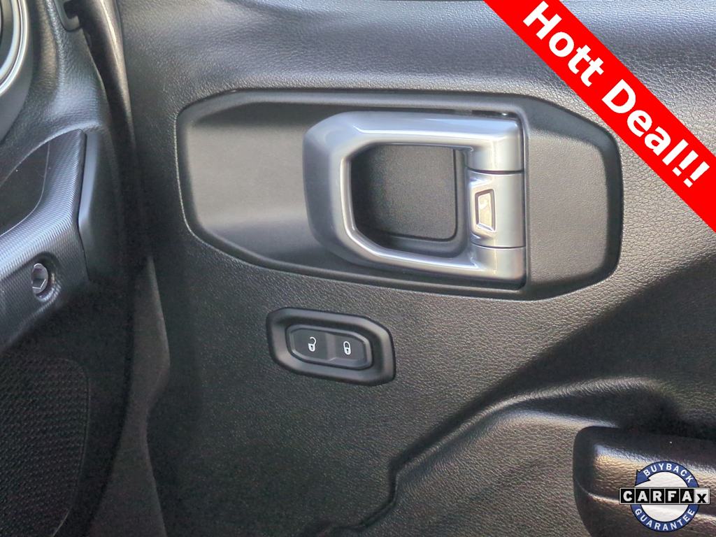 Thumbnail: 2021 Jeep Wrangler - 35