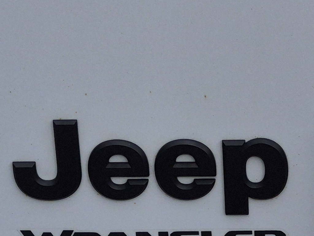 Thumbnail: 2021 Jeep Wrangler - 26