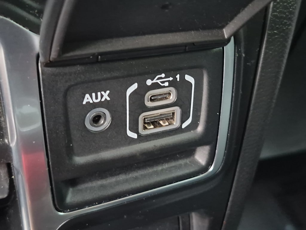 Thumbnail: 2021 Jeep Wrangler - 33