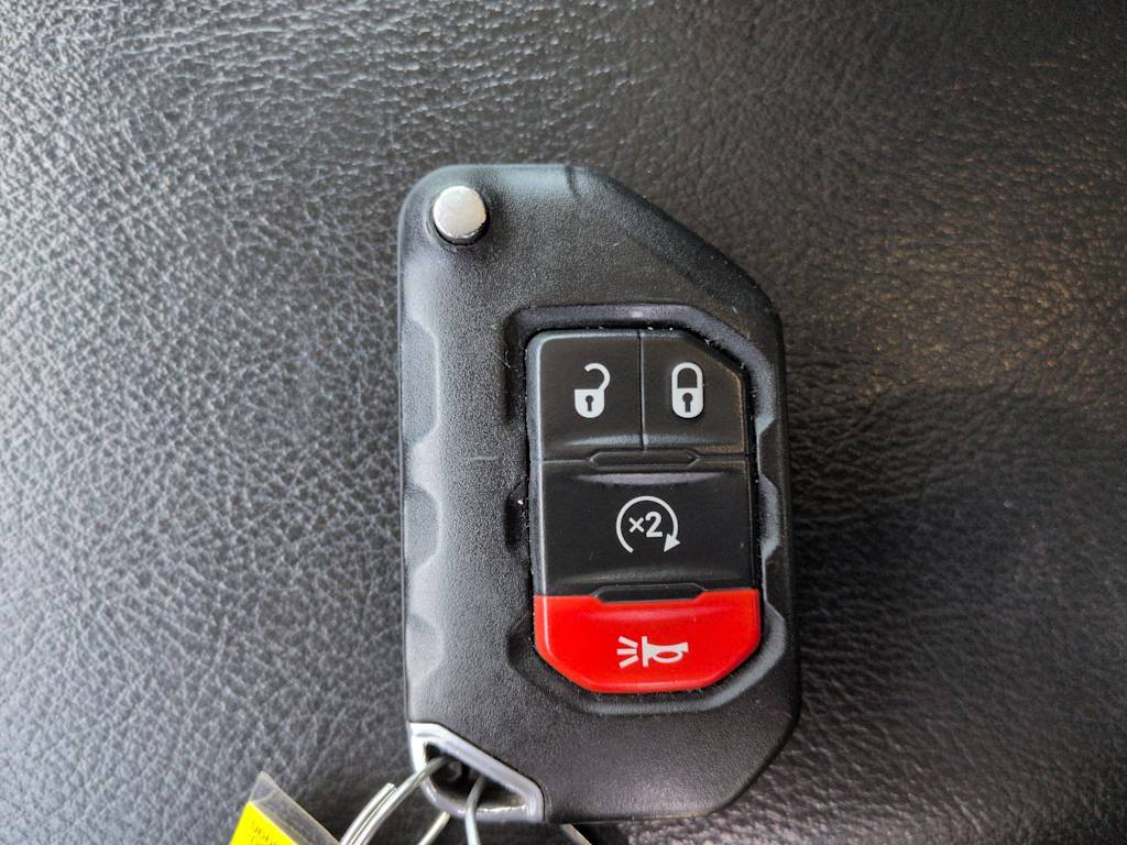 Thumbnail: 2021 Jeep Wrangler - 34