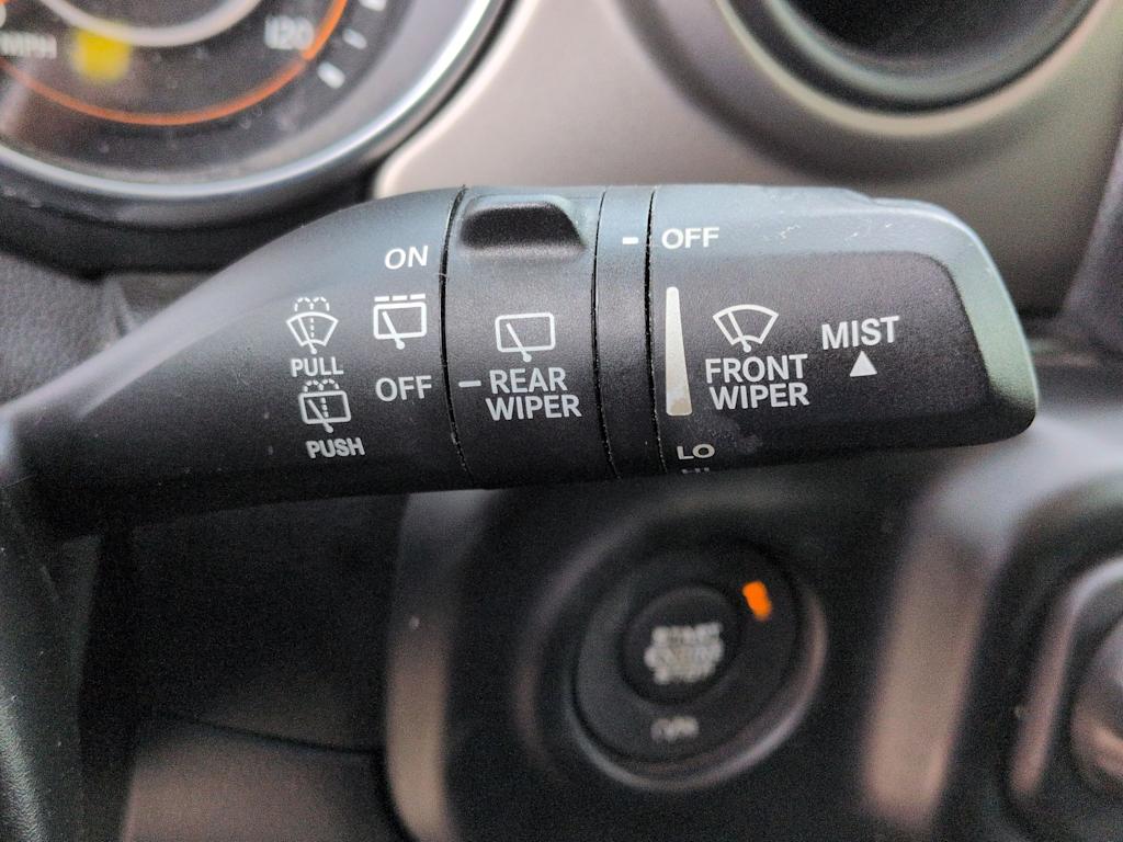 Thumbnail: 2021 Jeep Wrangler - 28