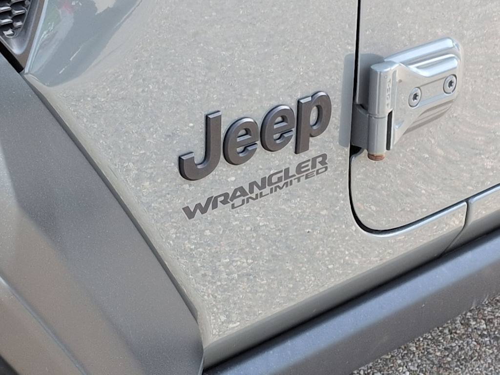 Thumbnail: 2021 Jeep Wrangler - 7