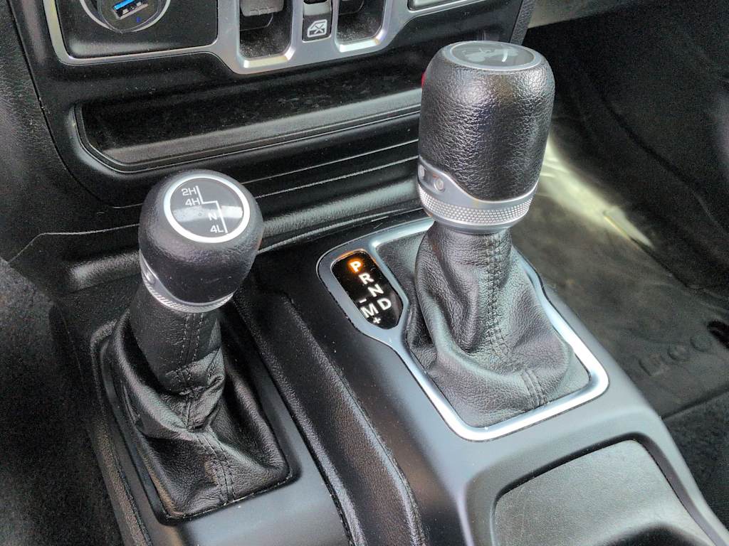Thumbnail: 2021 Jeep Wrangler - 14