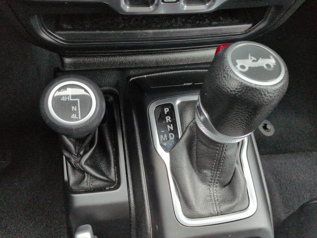 Thumbnail: 2019 Jeep Wrangler - 15