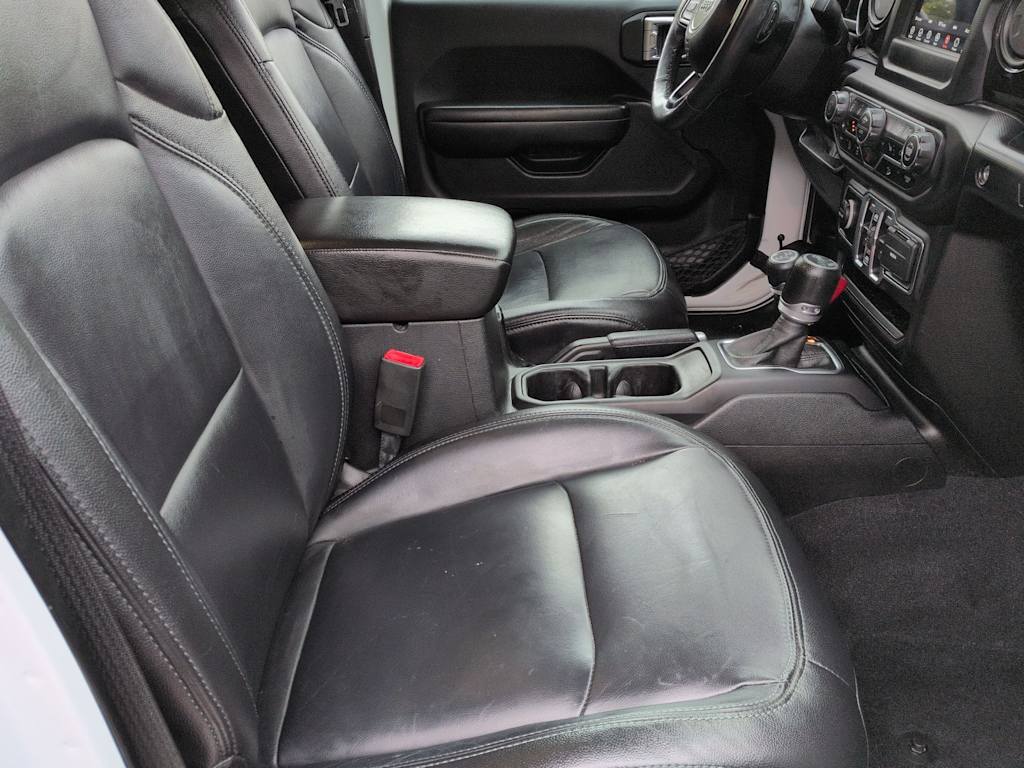 Thumbnail: 2019 Jeep Wrangler - 11