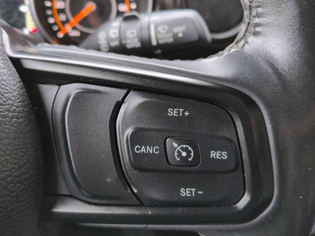 Thumbnail: 2019 Jeep Wrangler - 28