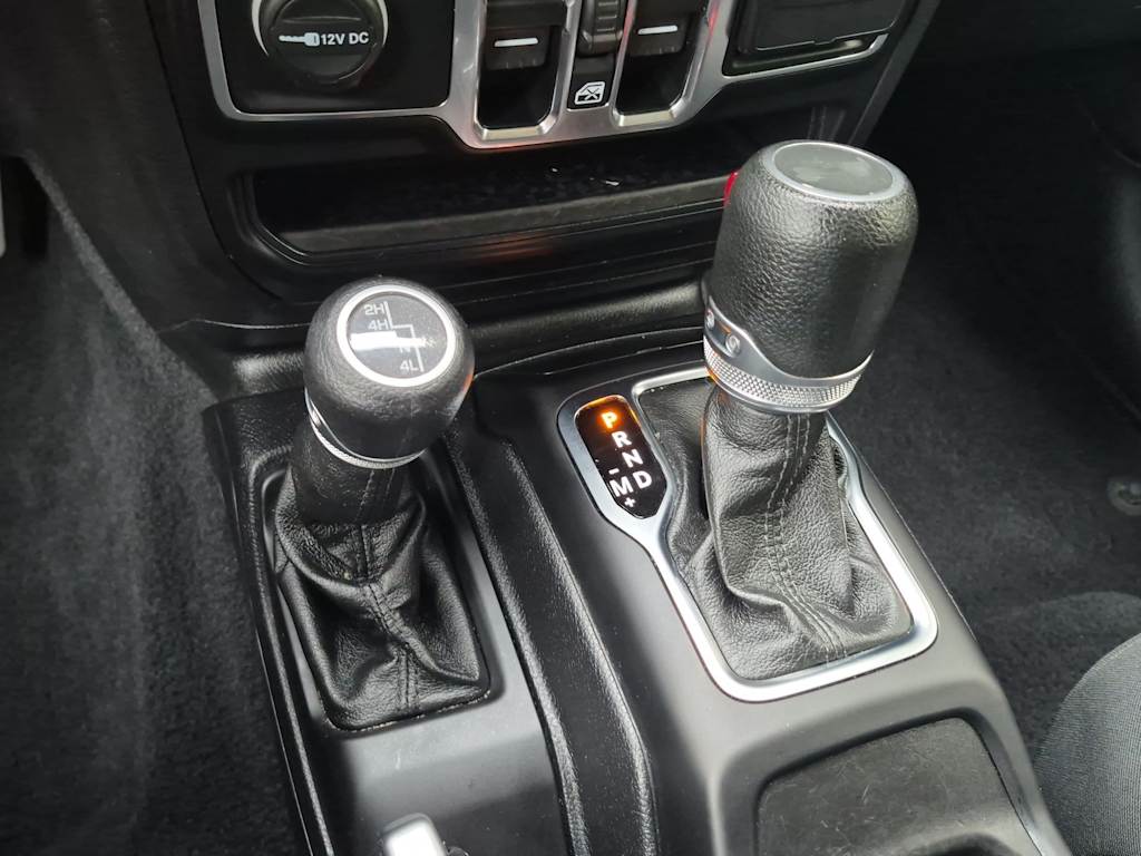 Thumbnail: 2020 Jeep Wrangler - 16