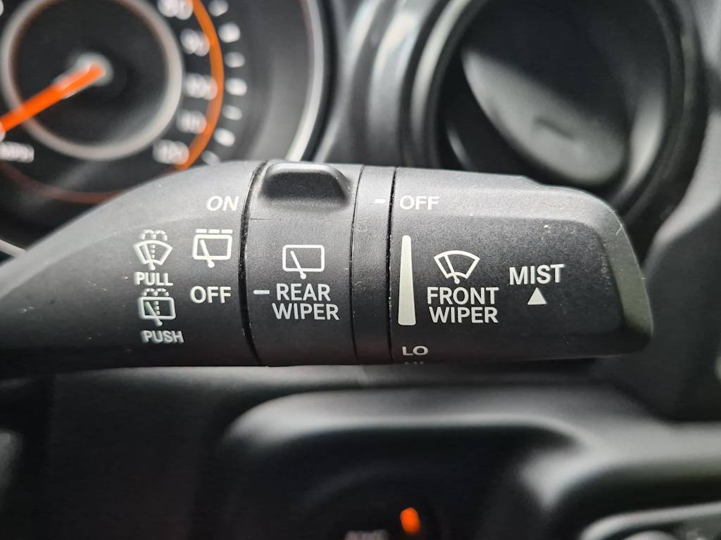 Thumbnail: 2020 Jeep Wrangler - 31