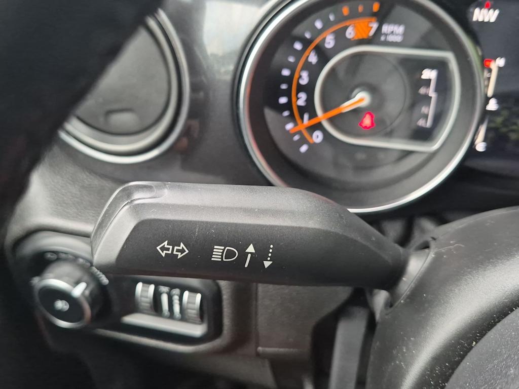 Thumbnail: 2020 Jeep Wrangler - 17