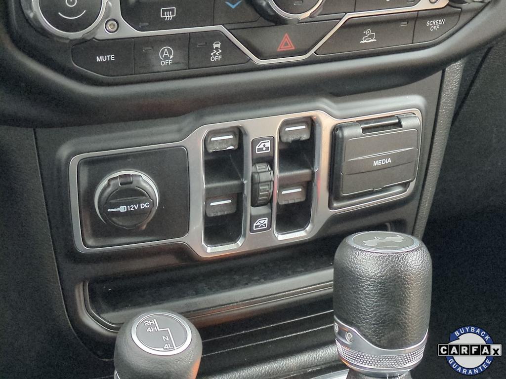 Thumbnail: 2021 Jeep Wrangler - 34