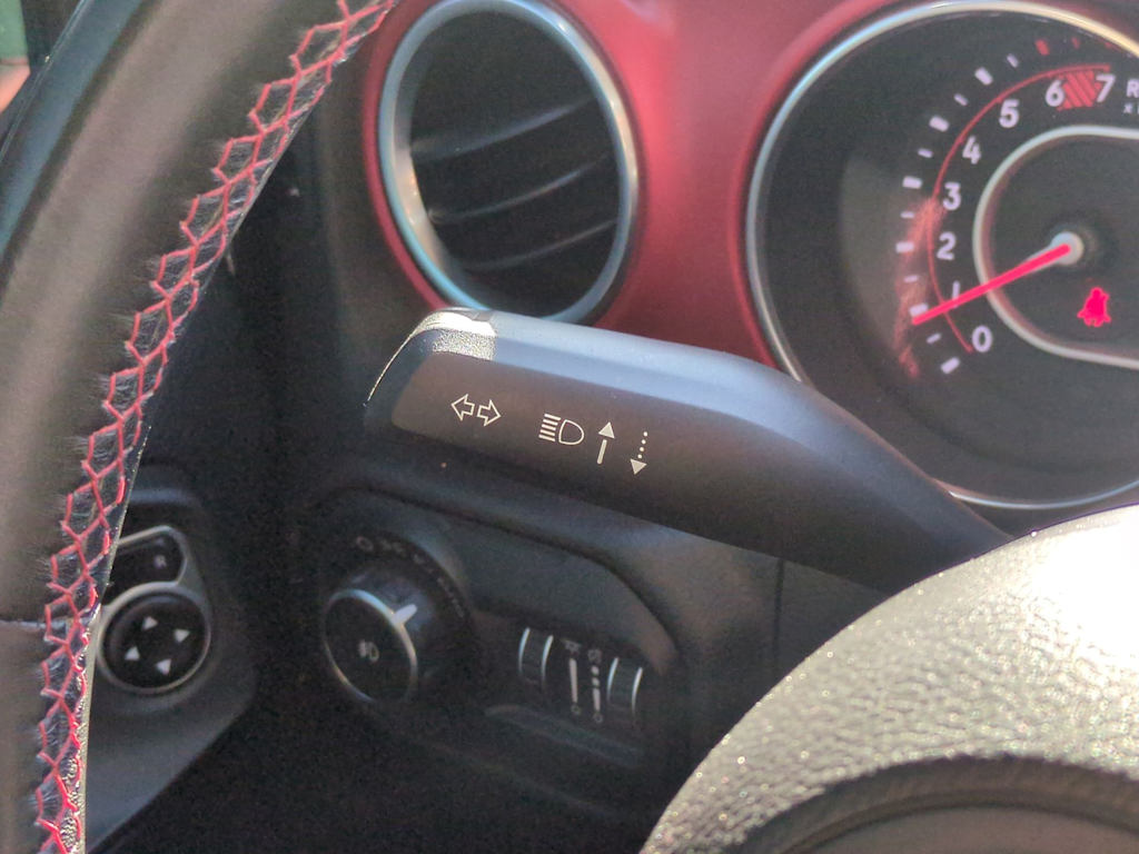 Thumbnail: 2018 Jeep Wrangler - 31