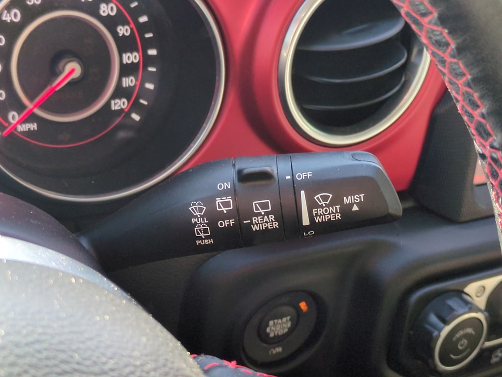 Thumbnail: 2018 Jeep Wrangler - 30